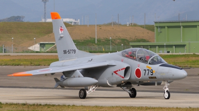 Photo ID 48460 by Peter Terlouw. Japan Air Force Kawasaki T 4, 96 5779