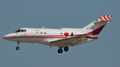 Photo ID 48484 by Peter Terlouw. Japan Air Force Hawker Siddeley U 125A HS 125 800, 39 3042