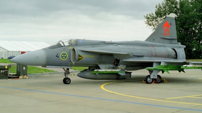 Photo ID 49354 by Arie van Groen. Sweden Air Force Saab JA37 Viggen, 37435