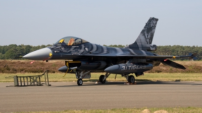 Photo ID 49590 by Davide Olivati. Belgium Air Force General Dynamics F 16AM Fighting Falcon, FA 87