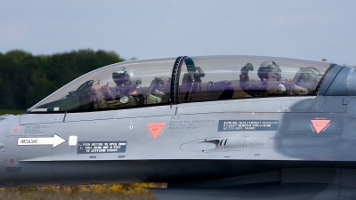 Photo ID 49824 by Arthur Bijster. Belgium Air Force General Dynamics F 16BM Fighting Falcon, FB 12