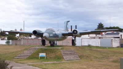 Photo ID 50410 by Fabian Pesikonis. Argentina Air Force English Electric Canberra B 62, B 102