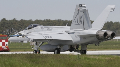 Photo ID 630 by Andy Walker. USA Navy Boeing F A 18E Super Hornet, 166436