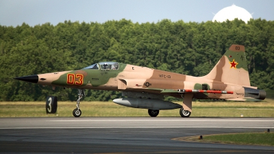 Photo ID 51213 by David F. Brown. USA Navy Northrop F 5N Tiger II, 761578