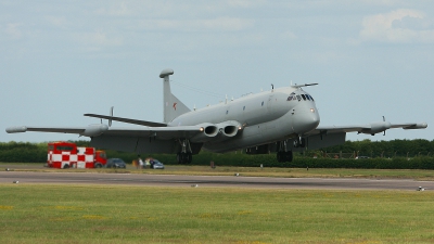 Photo ID 52181 by Paul Newbold. UK Air Force Hawker Siddeley Nimrod R 1, XV249