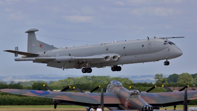 Photo ID 52227 by Tom Sunley. UK Air Force Hawker Siddeley Nimrod R 1, XV249