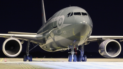 Photo ID 52817 by Jeroen Stroes. Canada Air Force Airbus CC 150 Polaris A310 304 F, 15003