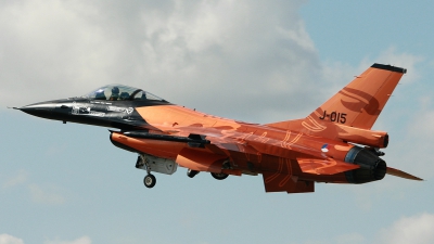 Photo ID 53094 by Paul Newbold. Netherlands Air Force General Dynamics F 16AM Fighting Falcon, J 015