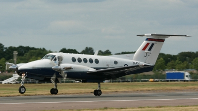 Photo ID 53402 by Paul Newbold. UK Air Force Beech Super King Air B200, ZK450