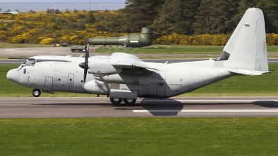 Photo ID 53831 by Chris Lofting. Italy Air Force Lockheed Martin C 130J Hercules L 382, MM62181
