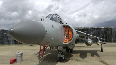 Photo ID 6818 by Lee Barton. UK Navy British Aerospace Sea Harrier FA 2, XZ497