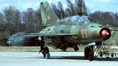 Photo ID 55208 by Carl Brent. Hungary Air Force Mikoyan Gurevich MiG 21UM, 55