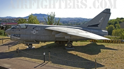 Photo ID 6877 by Roberto Bianchi. USA Navy LTV Aerospace A 7E Corsair II, 158830