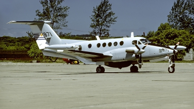 Photo ID 55412 by Carl Brent. Uruguay Navy Beech Super King Air 200T, 871