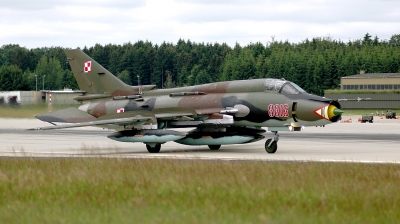 Photo ID 55364 by Alex Staruszkiewicz. Poland Air Force Sukhoi Su 22M4 Fitter K, 8816