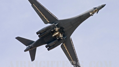 Photo ID 7053 by Gordon Zammit. USA Air Force Rockwell B 1B Lancer, 86 0133