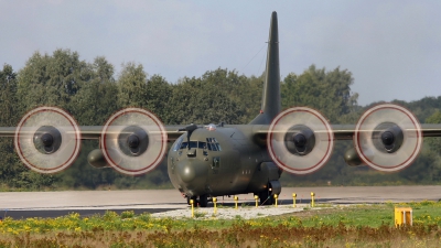 Photo ID 57359 by Mario Boeren. UK Air Force Lockheed Hercules C1 C 130K L 382, XV295