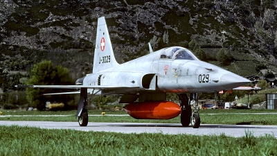 Photo ID 57613 by Carl Brent. Switzerland Air Force Northrop F 5E Tiger II, J 3029