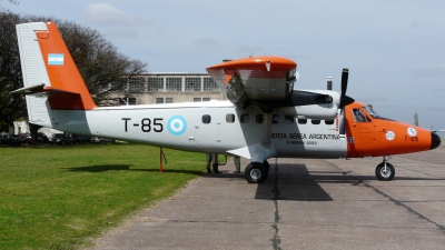 Photo ID 57872 by Martin Kubo. Argentina Air Force De Havilland Canada DHC 6 200 Twin Otter, T 85