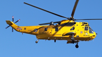 Photo ID 59036 by Mike Griffiths. UK Air Force Westland Sea King HAR 3, XZ597