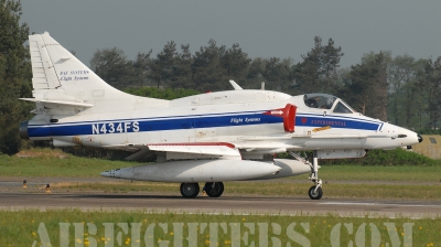 Photo ID 7289 by Klemens Hoevel. Company Owned BAe Systems Douglas A 4N Skyhawk, N434FS