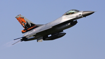 Photo ID 58832 by Robin Coenders / VORTEX-images. Netherlands Air Force General Dynamics F 16AM Fighting Falcon, J 055