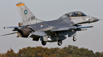 Photo ID 59335 by Jan Suchanek. Netherlands Air Force General Dynamics F 16BM Fighting Falcon, J 369