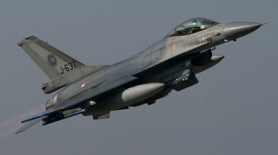 Photo ID 59393 by Bert van Wijk. Netherlands Air Force General Dynamics F 16AM Fighting Falcon, J 637