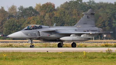 Photo ID 59987 by Mario Boeren. Czech Republic Air Force Saab JAS 39C Gripen, 9235