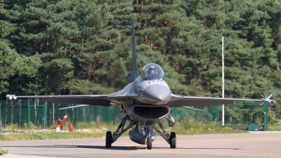 Photo ID 7560 by Christophe Haentjens. Belgium Air Force General Dynamics F 16AM Fighting Falcon, FA 82