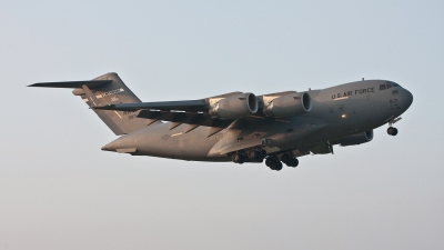 Photo ID 61749 by Doug MacDonald. USA Air Force Boeing C 17A Globemaster III, 00 0171