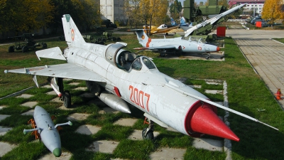 Photo ID 61029 by Horatiu Goanta. Romania Air Force Mikoyan Gurevich MiG 21R, 2007