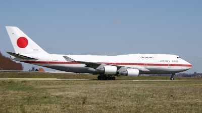 Photo ID 60997 by Rob Hendriks. Japan Air Force Boeing 747 47C, 20 1102