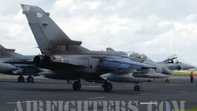 Photo ID 7640 by Peter Reoch. UK Air Force Panavia Tornado GR4, ZD743