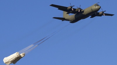 Photo ID 61406 by Chris Lofting. UK Air Force Lockheed Hercules C3 C 130K 30 L 382, XV221