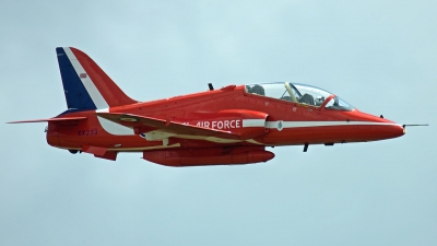 Photo ID 62681 by Chris Albutt. UK Air Force British Aerospace Hawk T 1, XX233