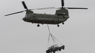 Photo ID 64061 by Niels Roman / VORTEX-images. UK Air Force Boeing Vertol Chinook HC2 CH 47D, ZD574
