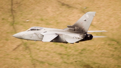 Photo ID 775 by Paul Dopson. UK Air Force Panavia Tornado F3, ZE755
