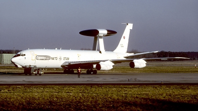 Photo ID 62725 by Carl Brent. Luxembourg NATO Boeing E 3A Sentry 707 300, LX N90447
