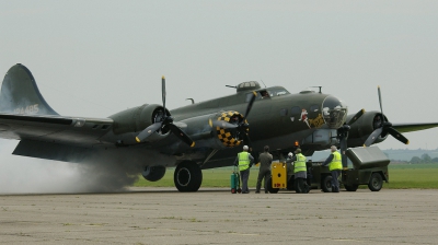 Photo ID 63094 by Michael Baldock. Private Private Boeing B 17G Flying Fortress 299P, G BEDF