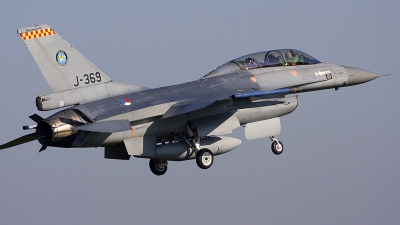 Photo ID 64053 by Robin Coenders / VORTEX-images. Netherlands Air Force General Dynamics F 16BM Fighting Falcon, J 369