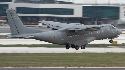 Photo ID 64800 by Gonçalo Figueiredo. Spain Air Force CASA CN235M 100, T 19B 19