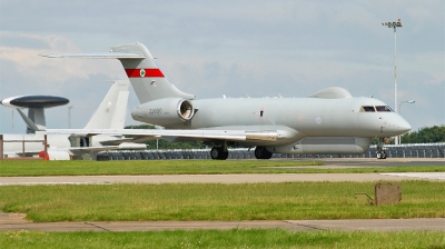 Photo ID 8097 by Craig Wise. UK Air Force Bombardier Raytheon Sentinel R1 BD 700 1A10, ZJ690
