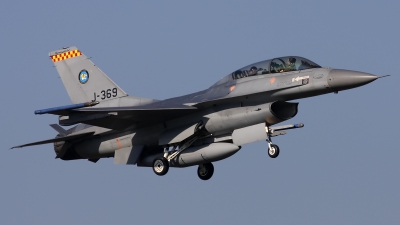 Photo ID 64879 by Walter Van Bel. Netherlands Air Force General Dynamics F 16BM Fighting Falcon, J 369