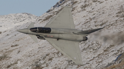 Photo ID 65241 by Tom Gibbons. UK Air Force Eurofighter Typhoon T1, ZJ800