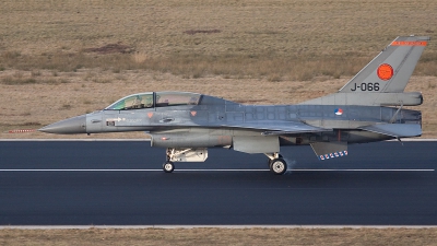 Photo ID 65971 by Johan Havelaar. Netherlands Air Force General Dynamics F 16BM Fighting Falcon, J 066