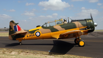 Photo ID 66098 by Johannes Berger. Private Commemorative Air Force North American Harvard IV, N99CV