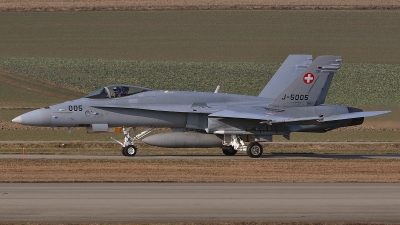 Photo ID 67357 by Martin Thoeni - Powerplanes. Switzerland Air Force McDonnell Douglas F A 18C Hornet, J 5005