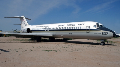 Photo ID 68498 by Mark. USA Navy McDonnell Douglas C 9B Skytrain II DC 9 32CF, 164607