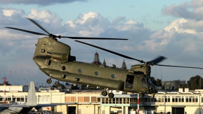 Photo ID 69096 by Simone Farrugia. UK Air Force Boeing Vertol Chinook HC2 CH 47D, ZA684